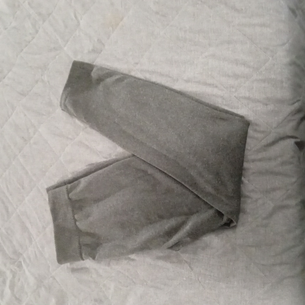 Fornia Gray leggings